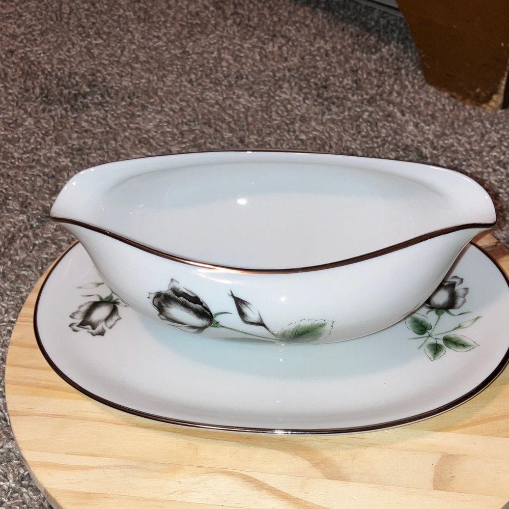 Stonegate Germany Vintage White and Black Floral Gravy Boat with Saucer